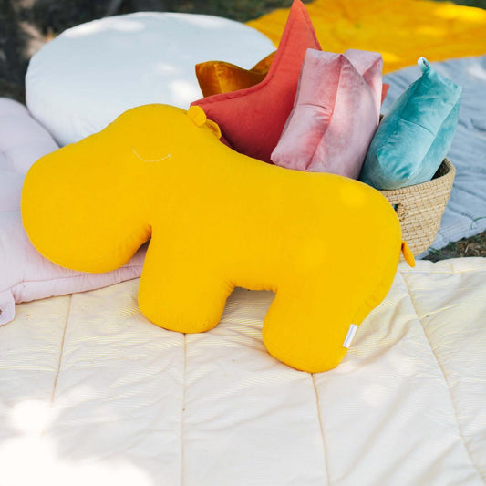 Cushion Hippo yellow
