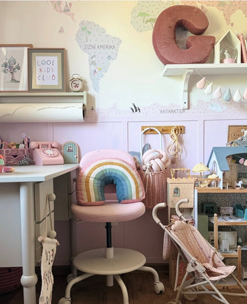Velvet accents for a child’s room – as soft as they are stylish
