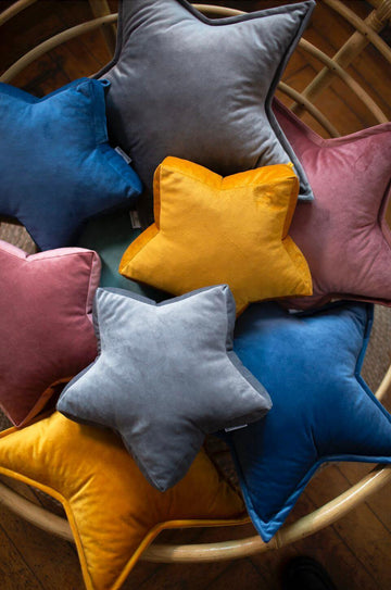 Set of Velvet Star Cushion by Bettys Home in wolfskin basket 