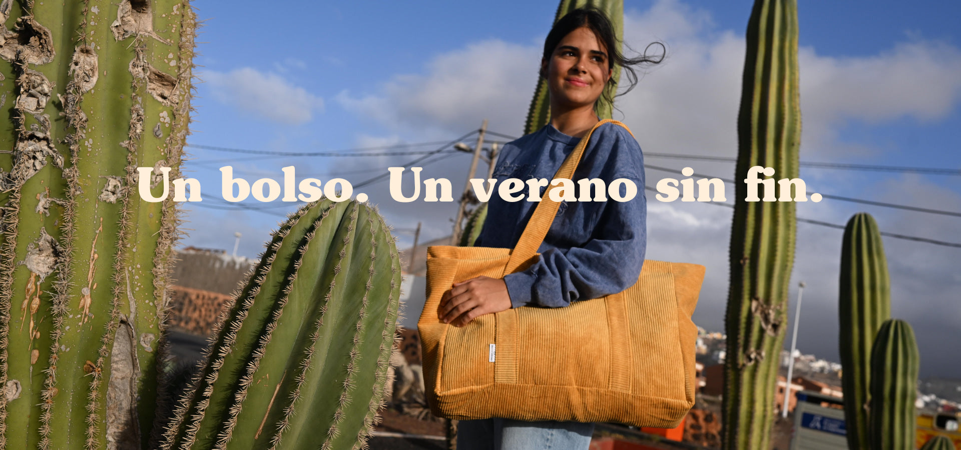 Niña con bolso de la compra de pana de Bettys Home