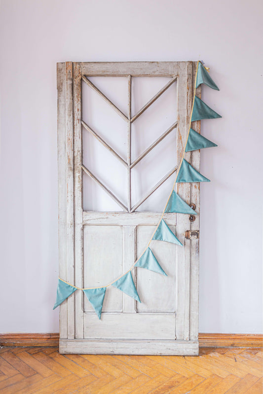 Velvet garland mint