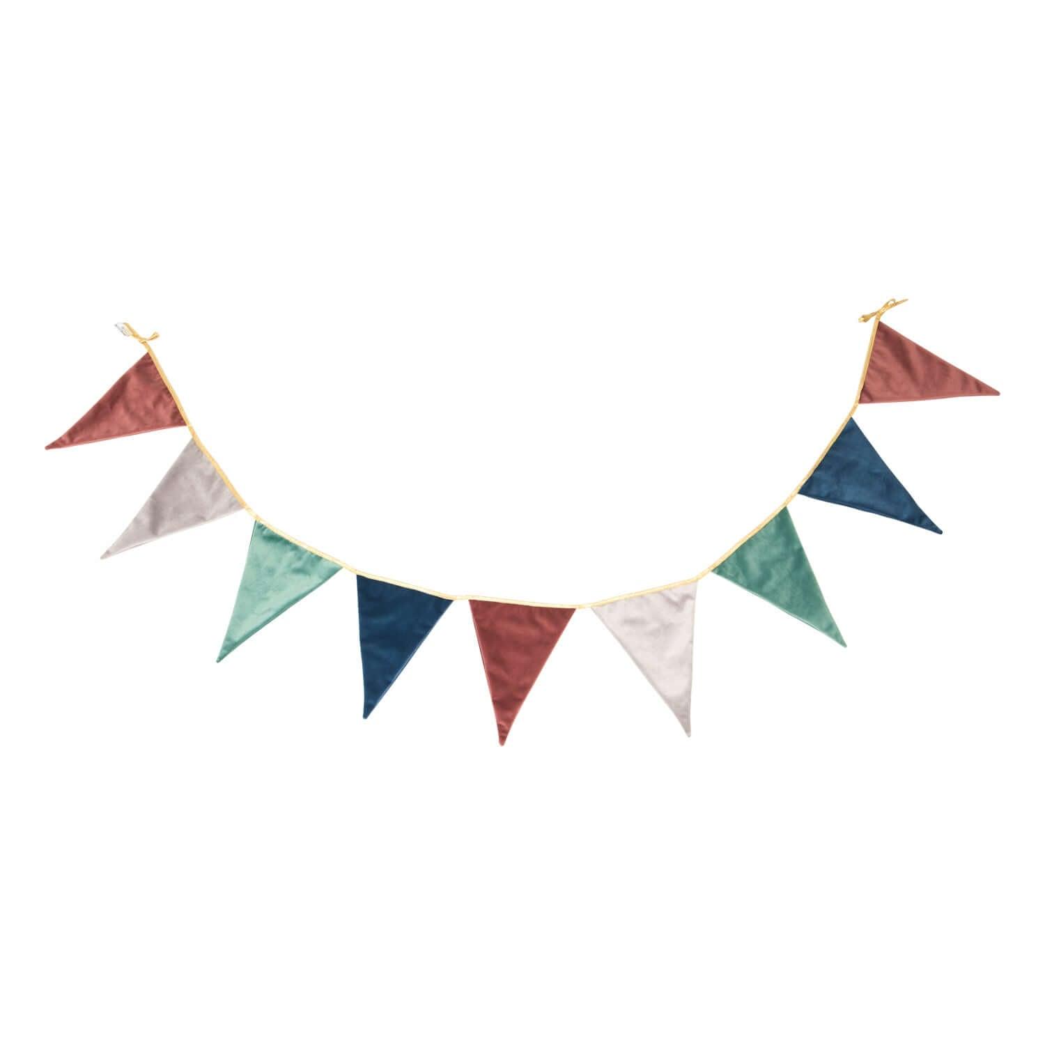 Velvet garland pastel